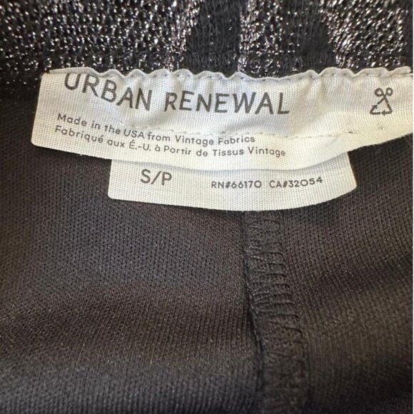 Statement maxi skirt from Urban Renewal, crafted in the USA - Picture 4 of 8